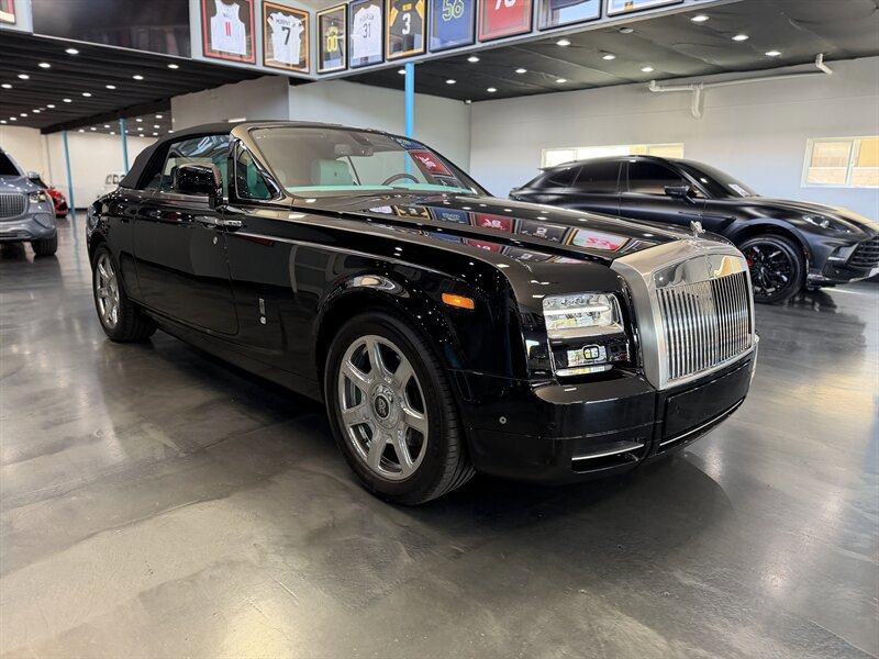 Used 2013 Rolls-Royce Phantom Drophead Coupe RWD image 4