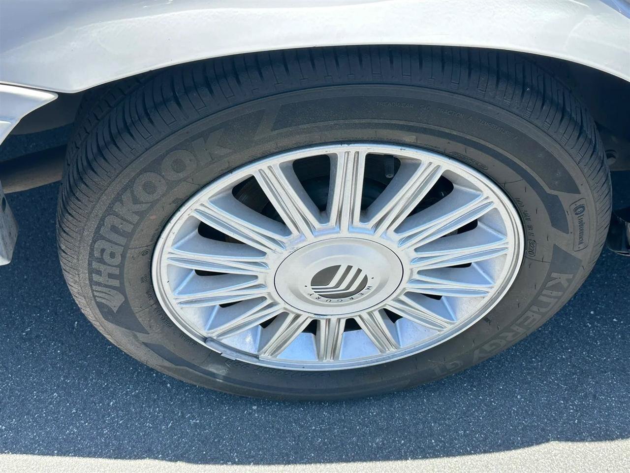 Used 2011 Mercury Grand Marquis LS RWD image 19