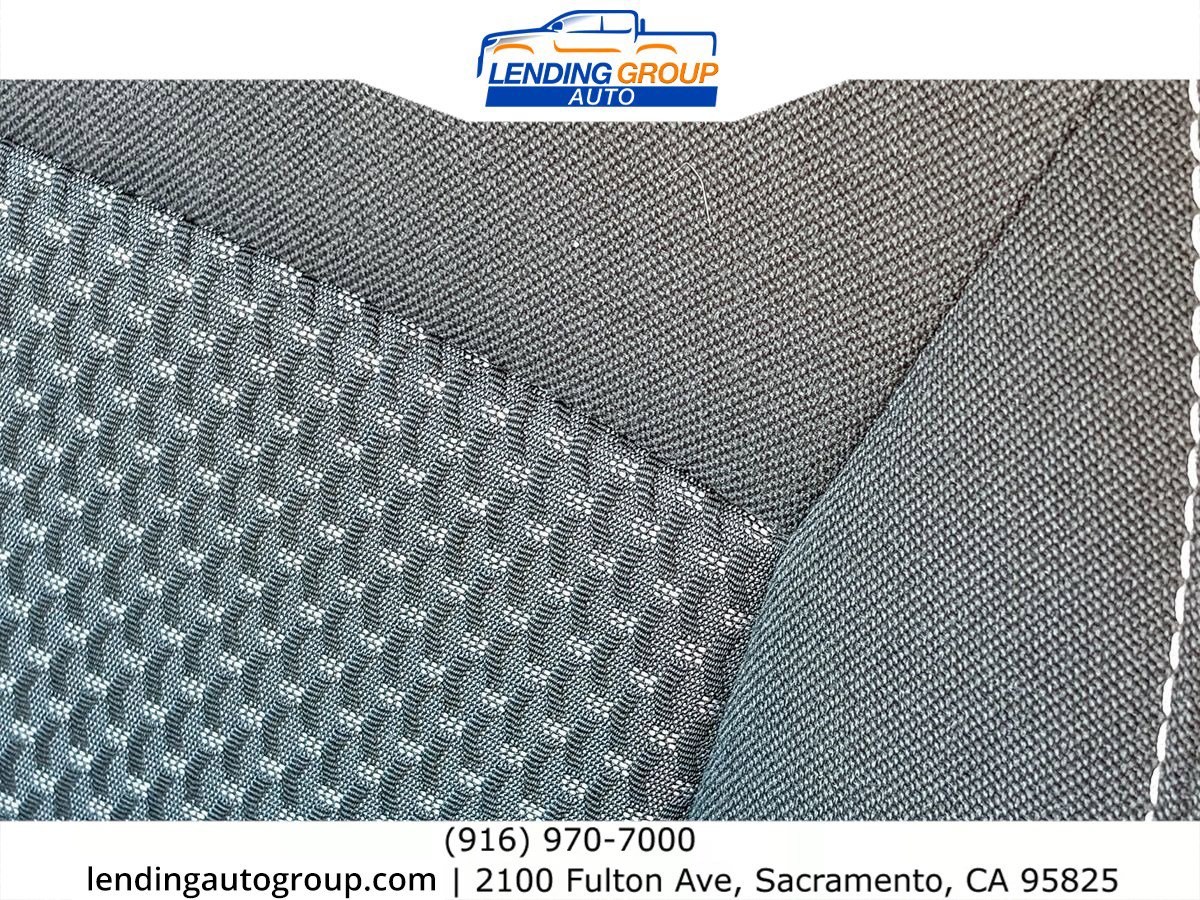 Used 2022 GMC Terrain SLE image 23