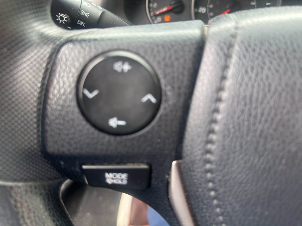 Used 2016 Toyota RAV4 LE FWD image 8