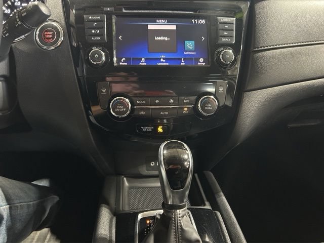 Used 2018 Nissan Rogue SV AWD/4WD image 31
