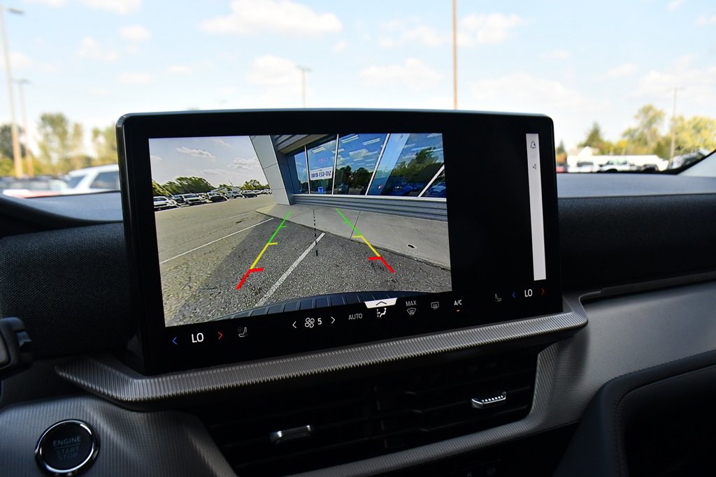 Used 2025 Ford Explorer Active w/ Active Comfort Package image 27