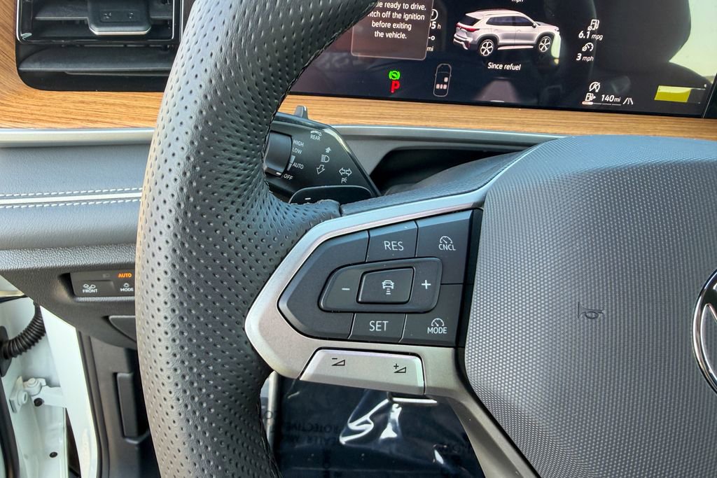 New 2026 Volkswagen Tiguan SEL R-Line image 18