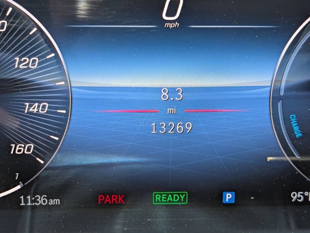 Used 2025 Mercedes-Benz GLE 450e 4MATIC image 31