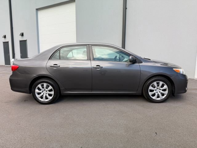 Used 2013 Toyota Corolla LE image 9