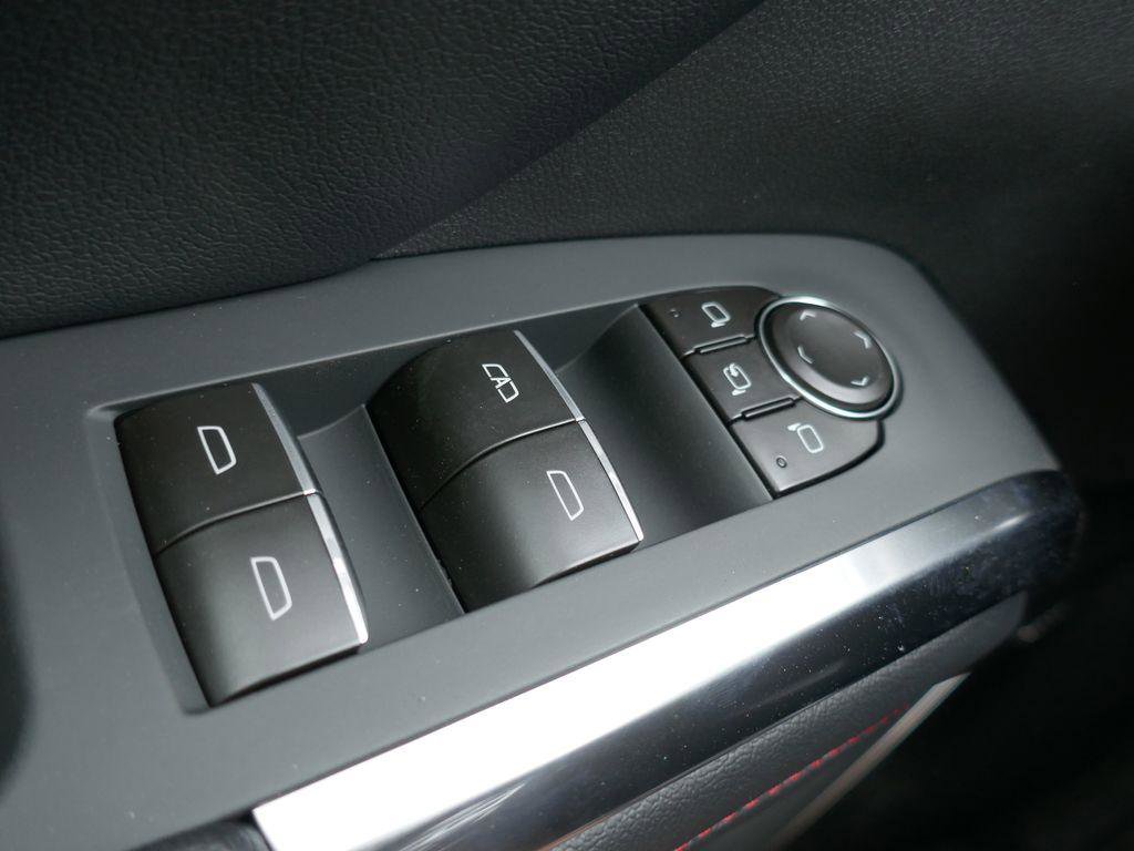 New 2026 Chevrolet Traverse RS image 19