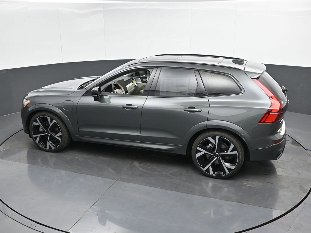 New 2026 Volvo XC60 T8 Ultra image 36