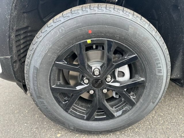 New 2026 Jeep Grand Cherokee Altitude AWD/4WD image 18