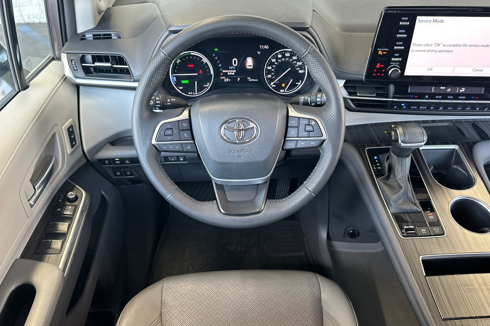 Certified 2024 Toyota Sienna Limited AWD/4WD image 13