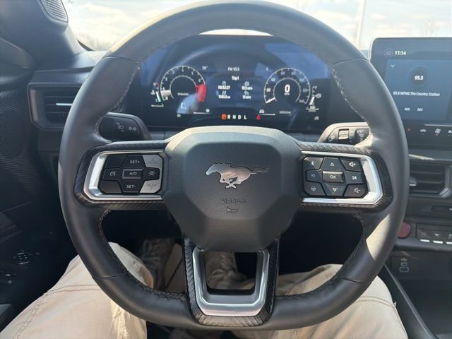 Used 2024 Ford Mustang Coupe RWD image 32