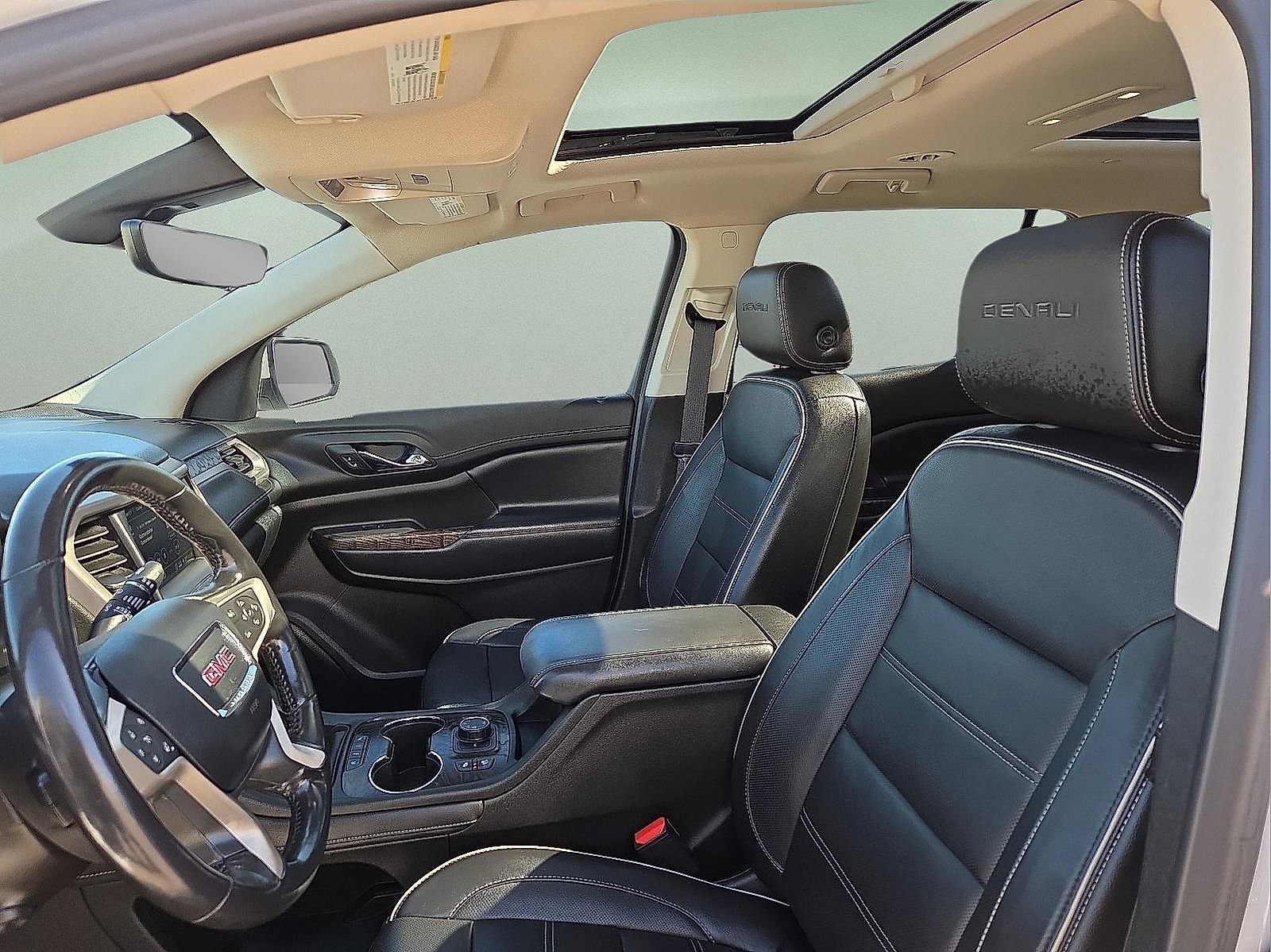 Certified 2020 GMC Acadia Denali w/ LPO, Floor Liner Package image 14