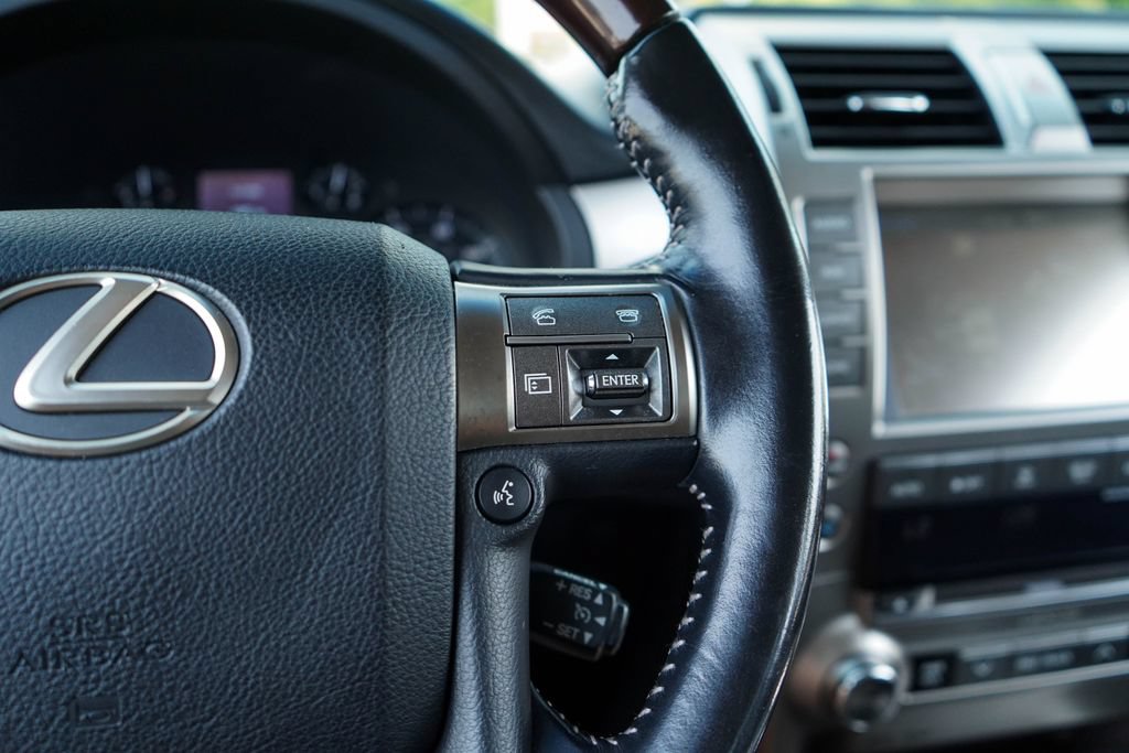 Used 2017 Lexus GX 460 Premium AWD/4WD image 32