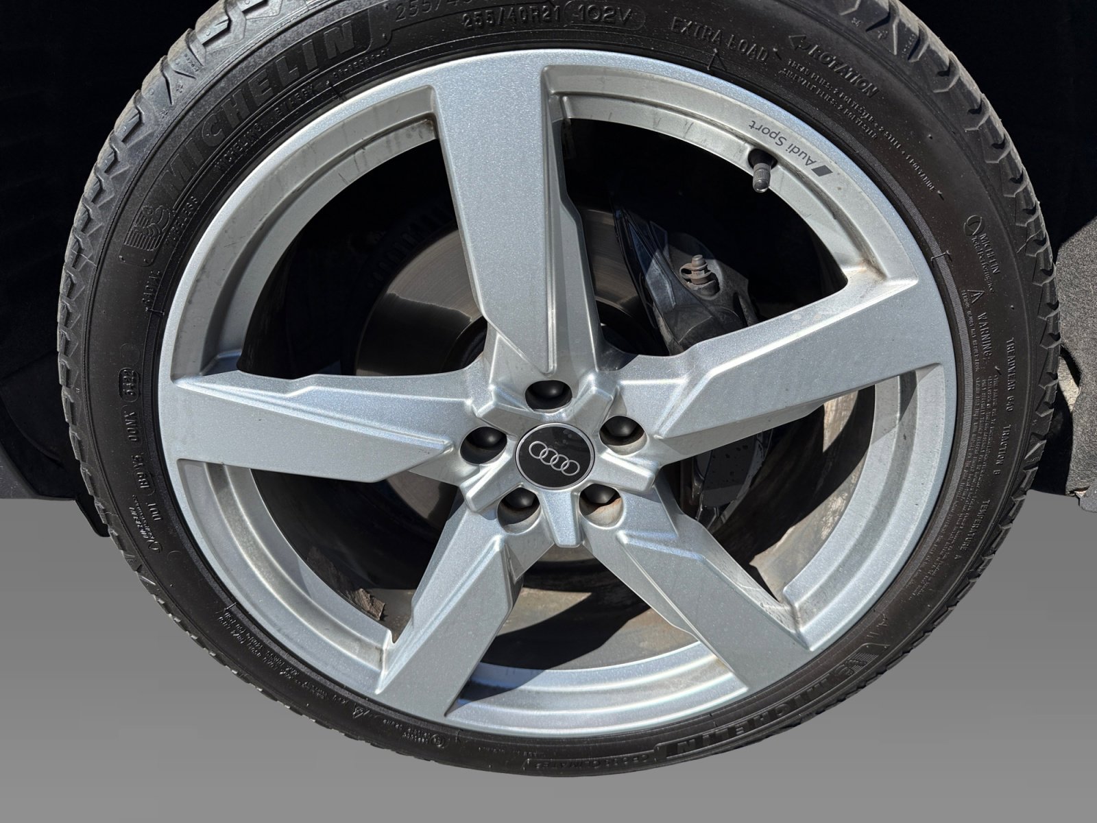 Used 2021 Audi SQ5 Premium Plus w/ Premium Plus Package image 9