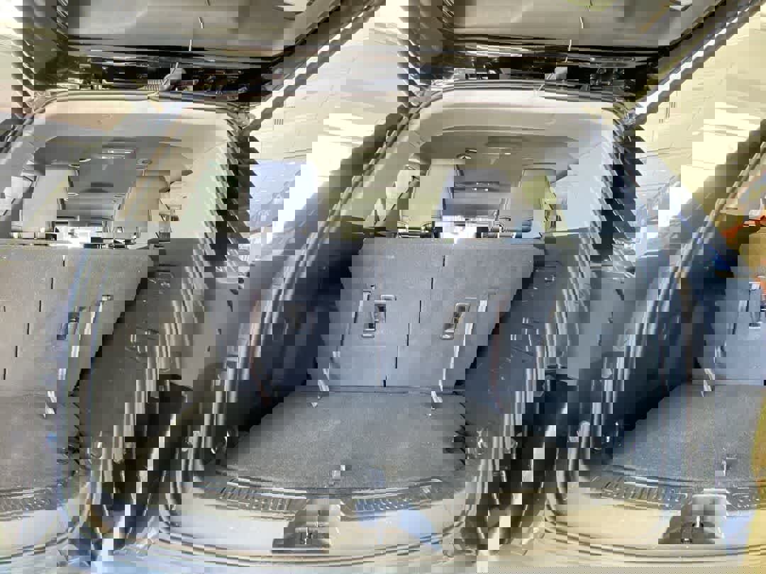 Used 2018 GMC Acadia SLT image 27