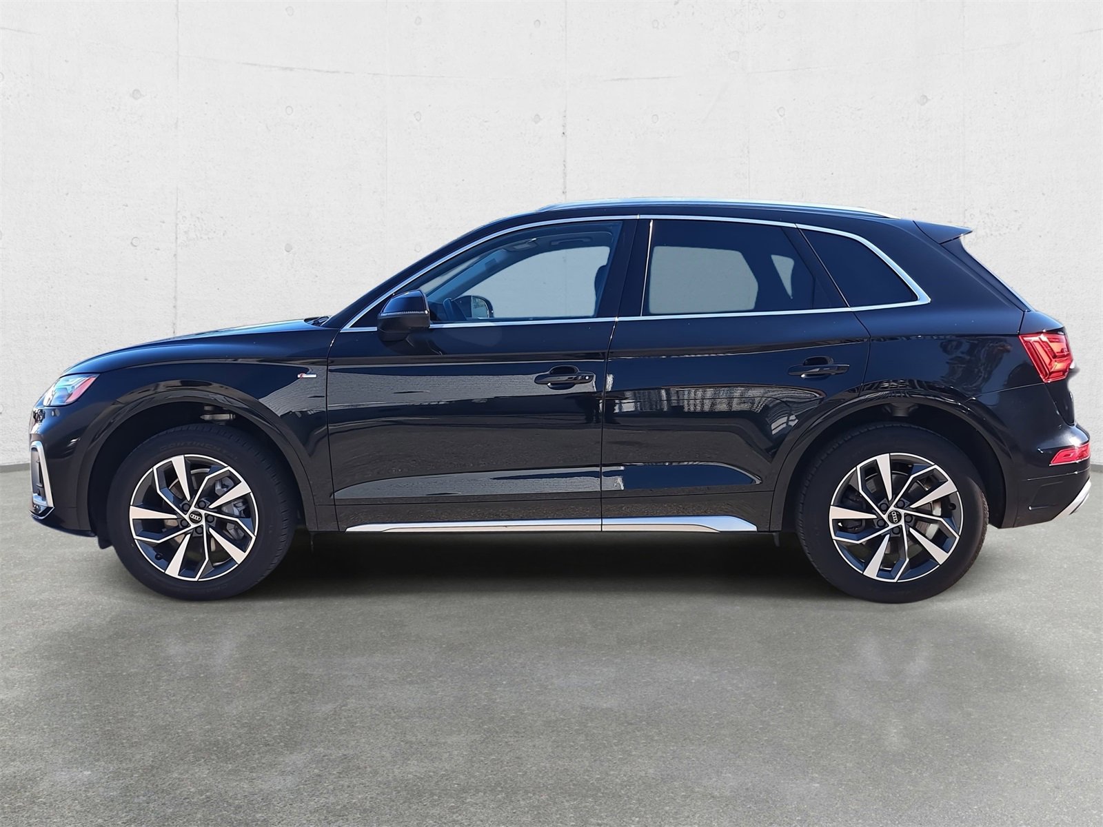 Used 2023 Audi Q5 2.0T Premium Plus w/ Premium Plus Package image 8