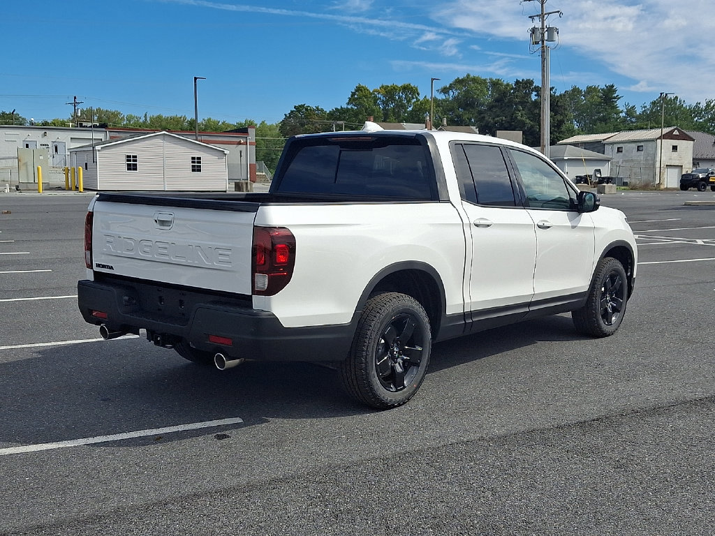 New 2026 Honda Ridgeline Black Edition image 5