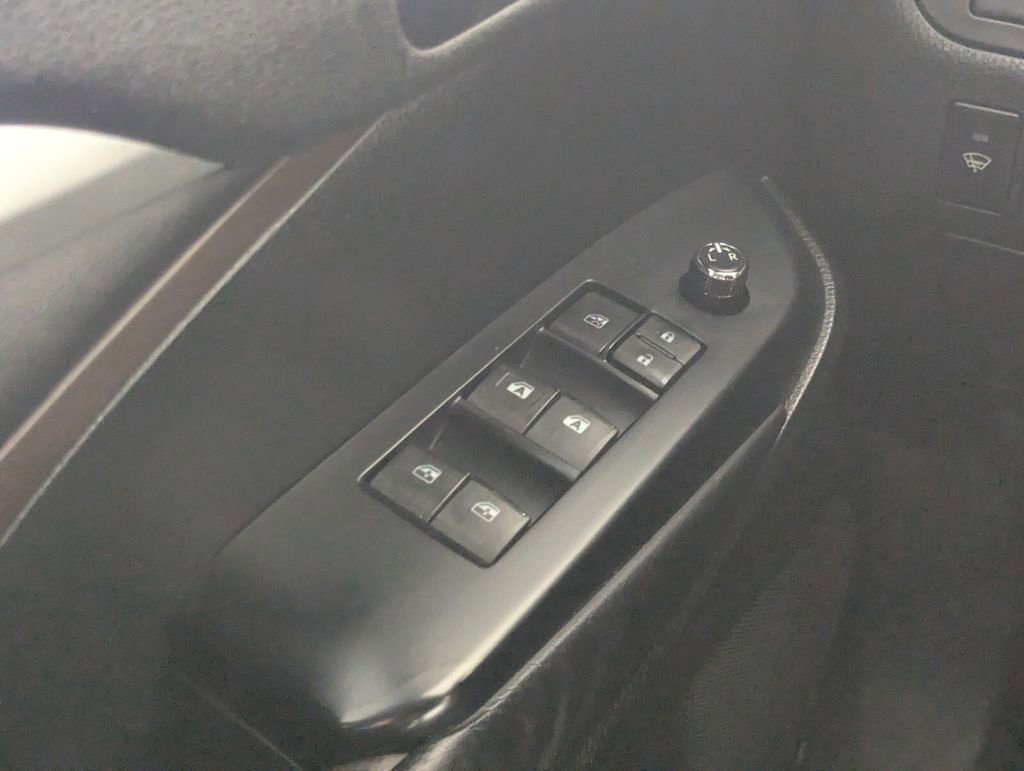 Used 2016 Toyota Highlander XLE FWD image 15