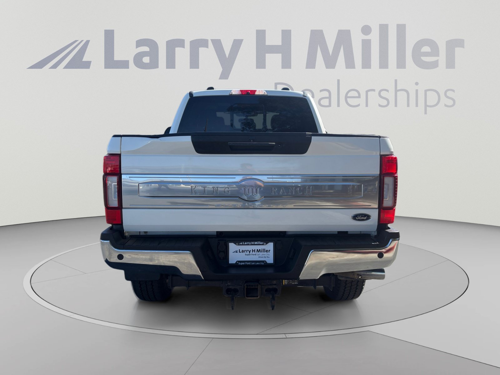 Used 2022 Ford F350 King Ranch w/ King Ranch Ultimate Package AWD/4WD image 4