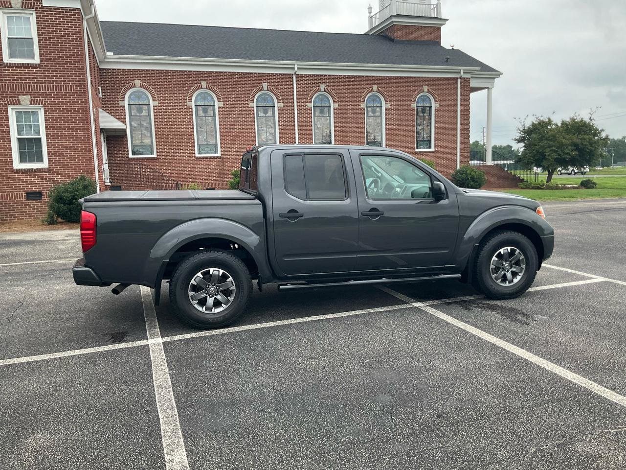 Used 2014 Nissan Frontier Desert Runner RWD image 4