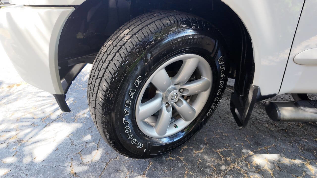 Used 2014 Nissan Titan SV w/ SV Value Truck Package RWD image 17