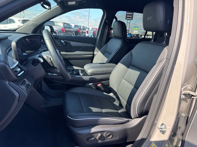 Used 2026 Buick Enclave Sport Touring FWD image 18