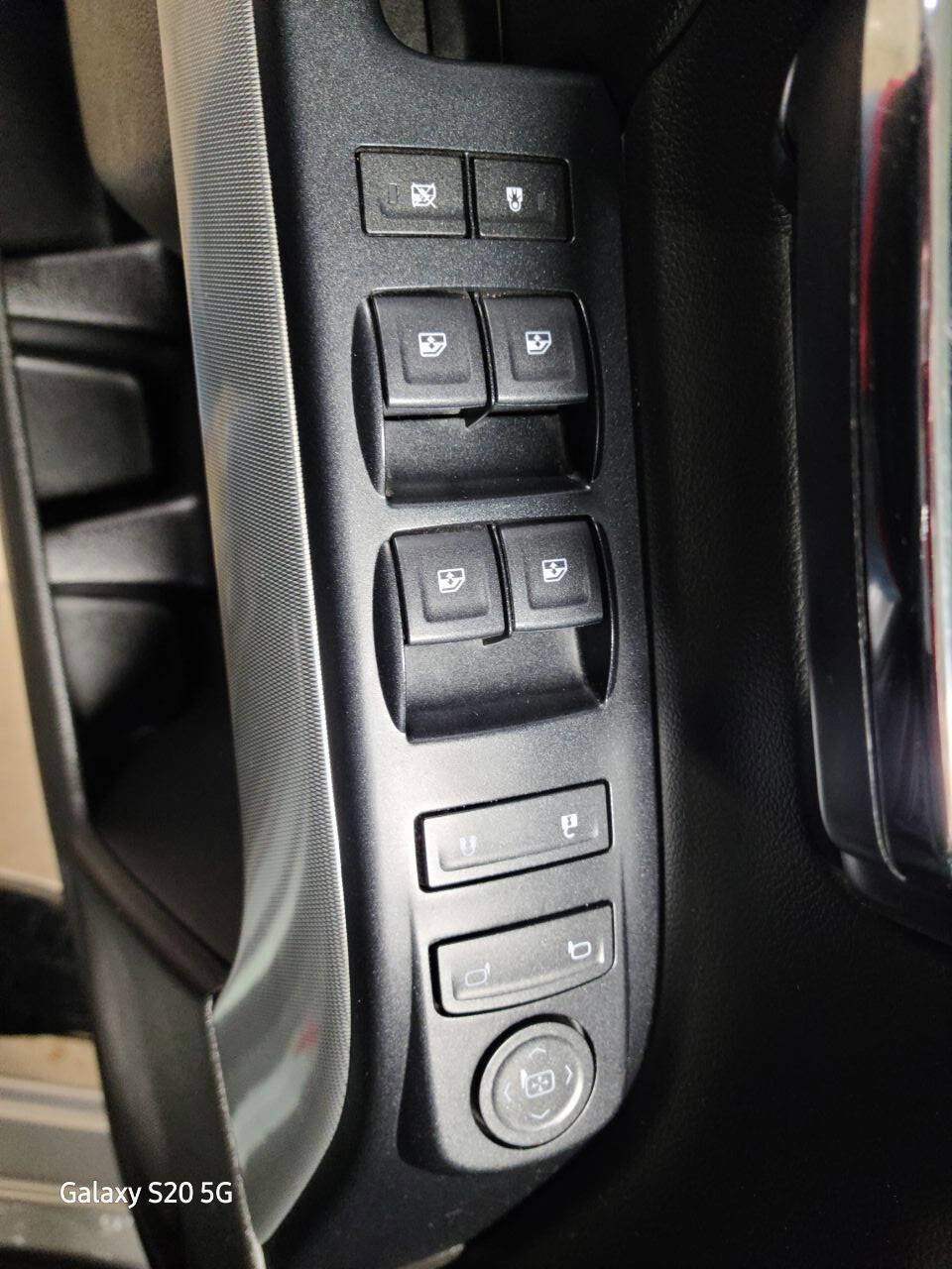 Used 2018 Chevrolet Silverado 1500 LT w/ All Star Edition image 22