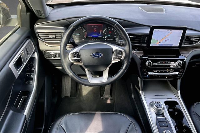 Used 2022 Ford Explorer Limited image 4