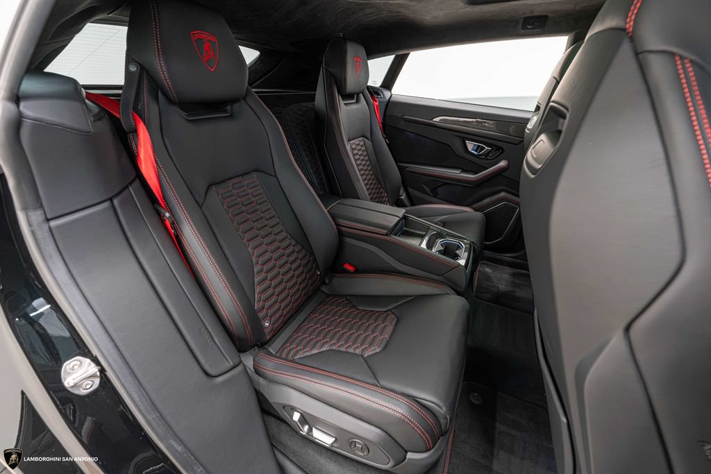 Used 2024 Lamborghini Urus S AWD/4WD image 27