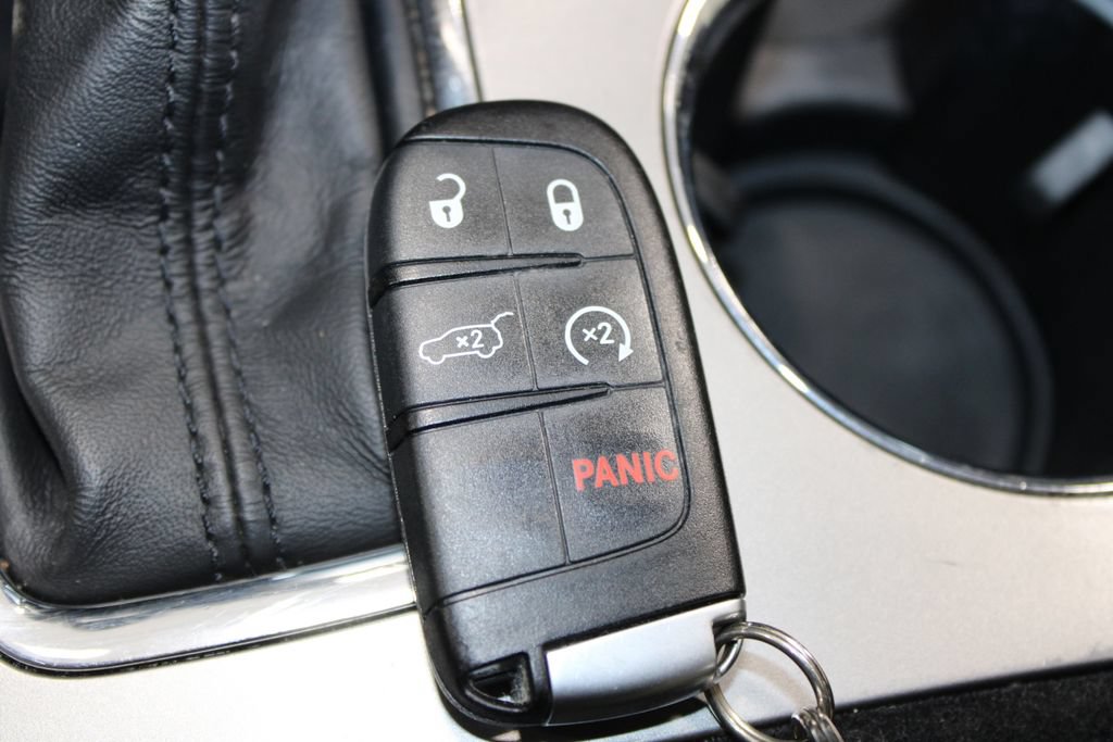 Used 2022 Jeep Grand Cherokee Laredo X RWD image 49