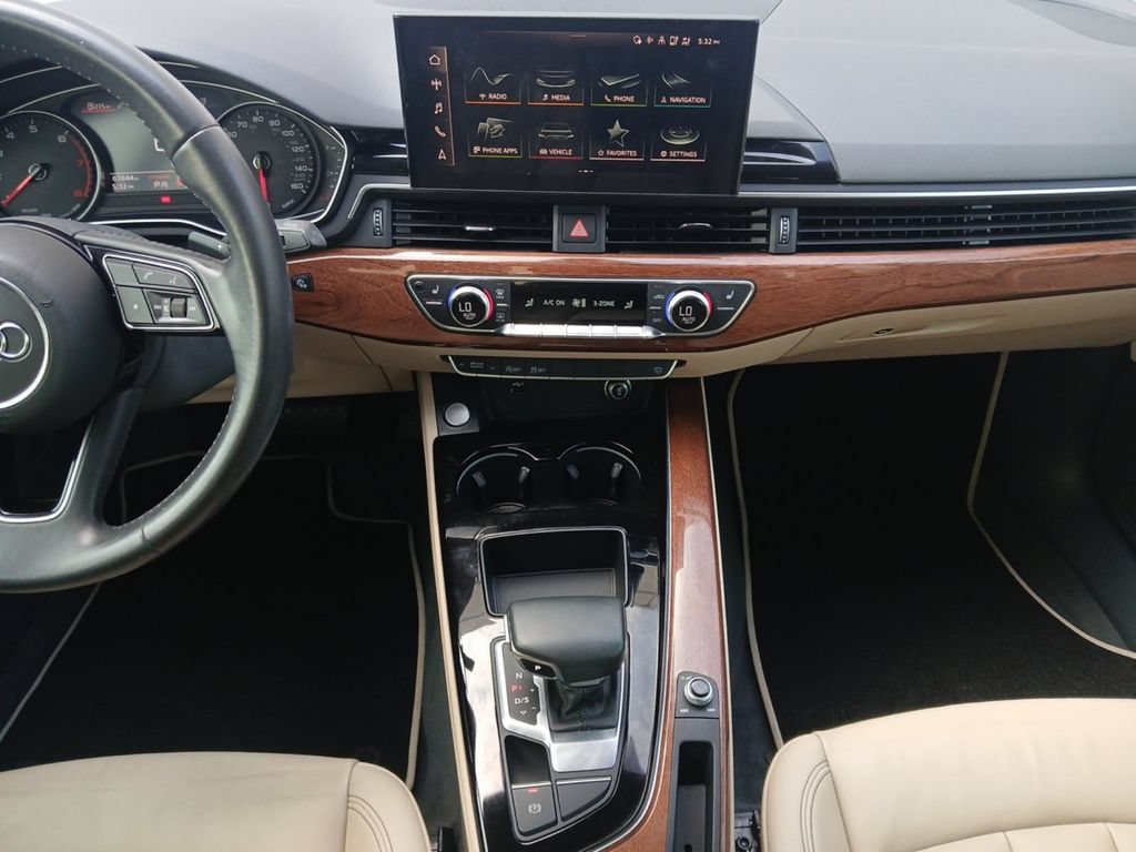 Used 2020 Audi A4 2.0T Premium w/ Convenience Package FWD image 3