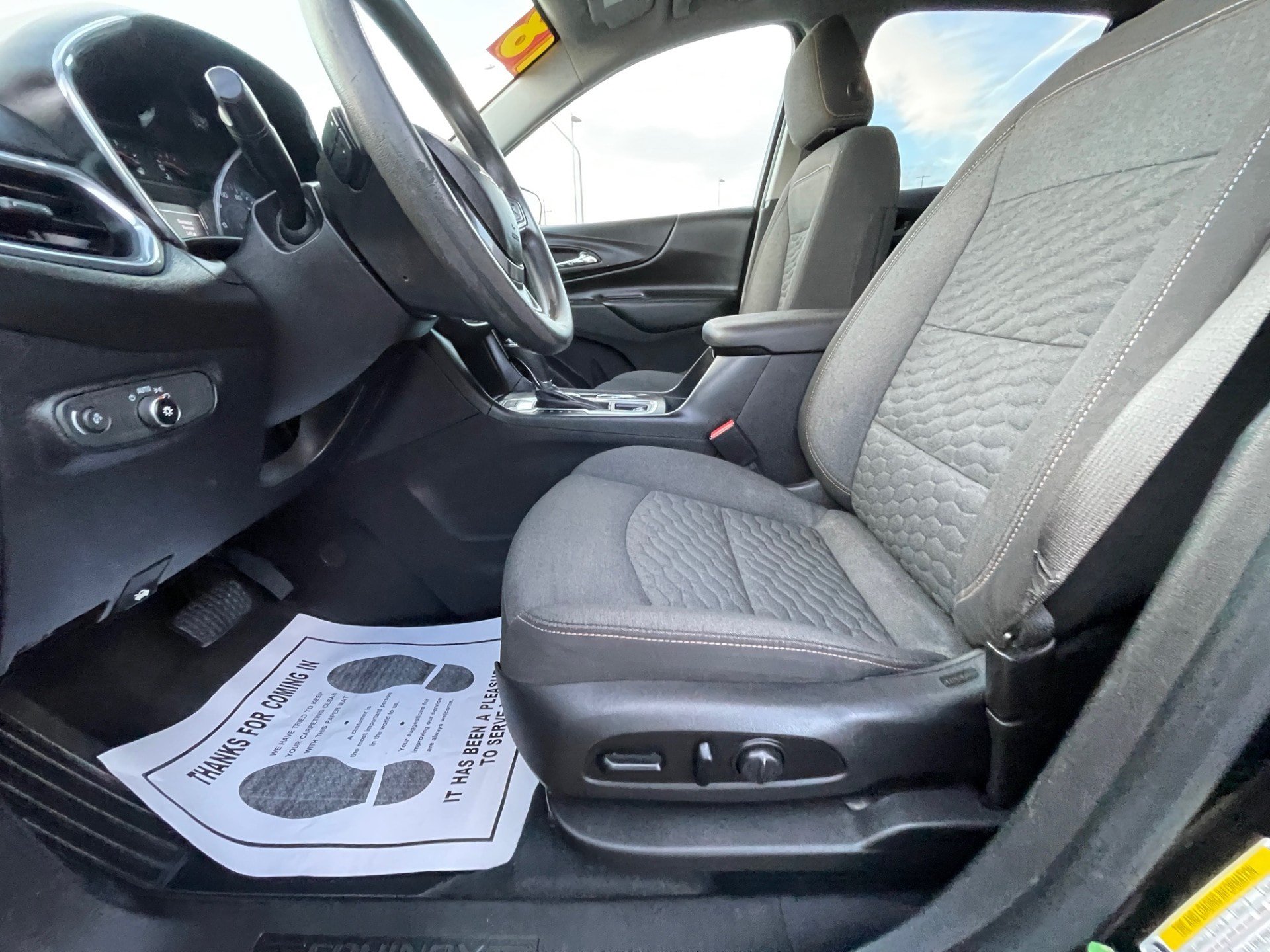 Used 2018 Chevrolet Equinox LT FWD image 14