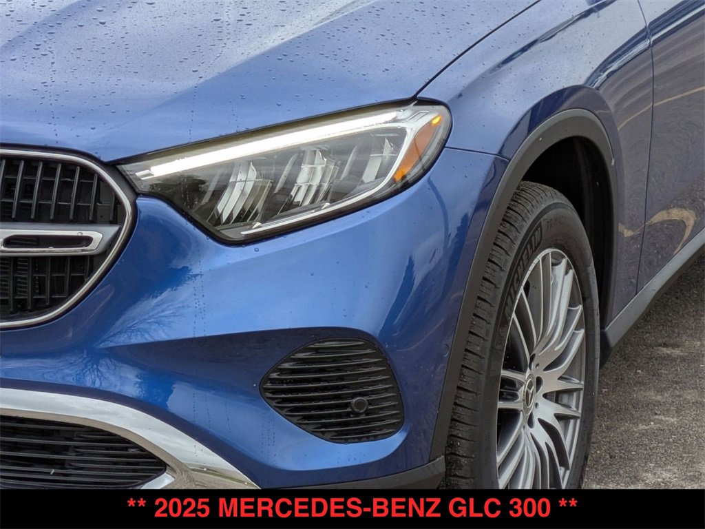 Used 2025 Mercedes-Benz GLC 300 GLC 300 image 18