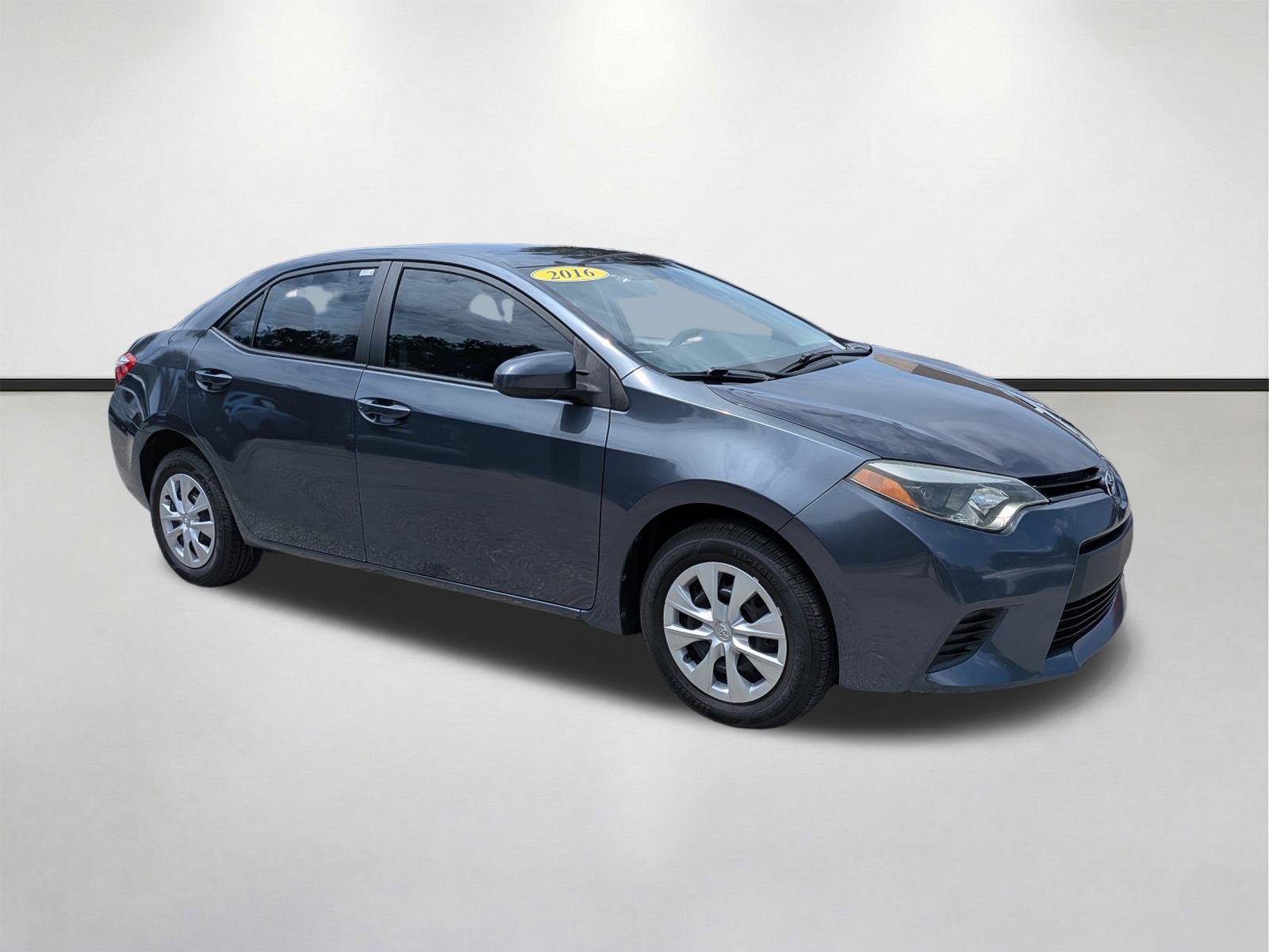 Used 2016 Toyota Corolla L FWD image 2