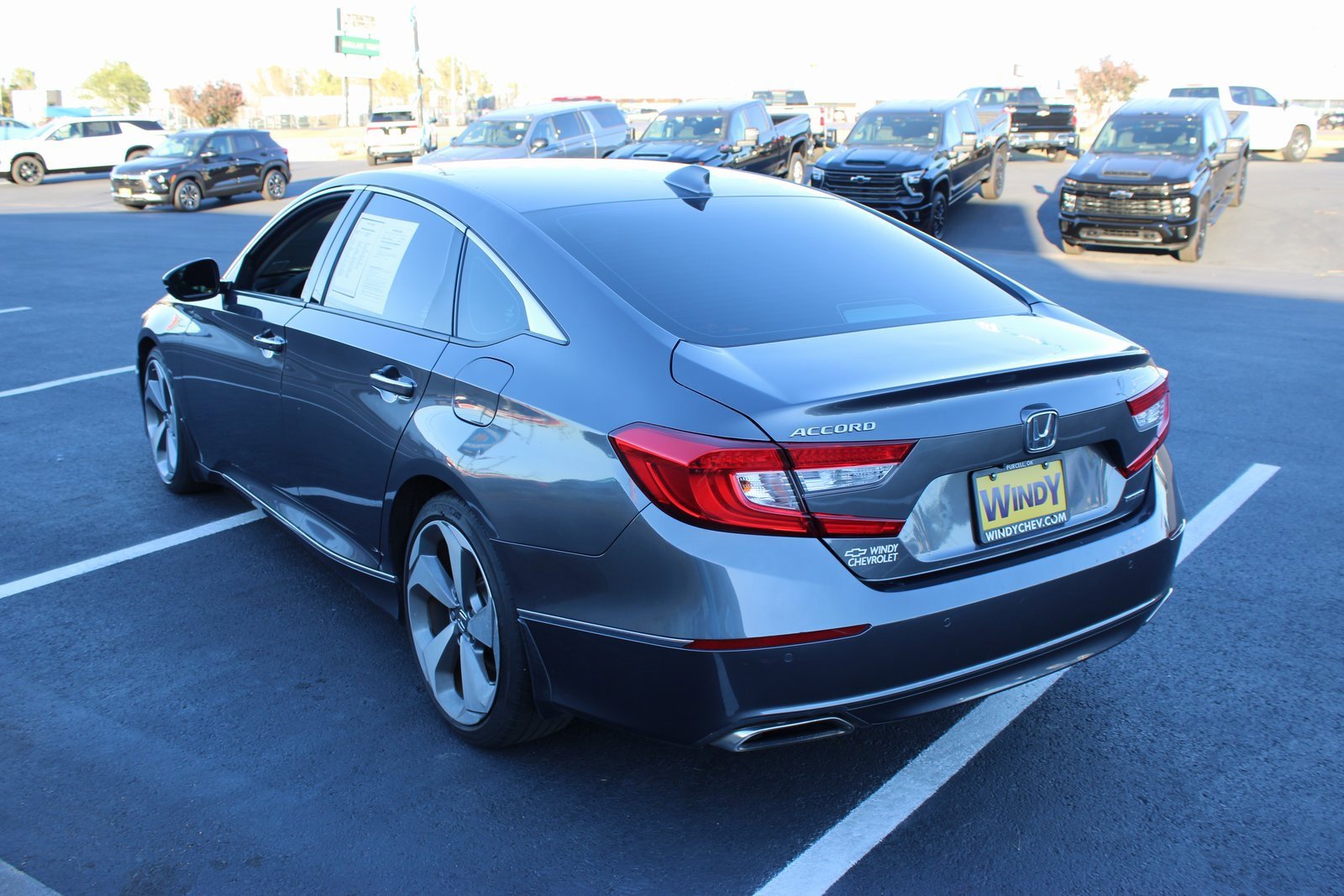 Used 2018 Honda Accord Touring image 6