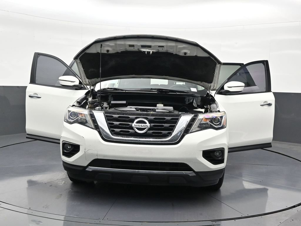 Used 2020 Nissan Pathfinder SV image 36
