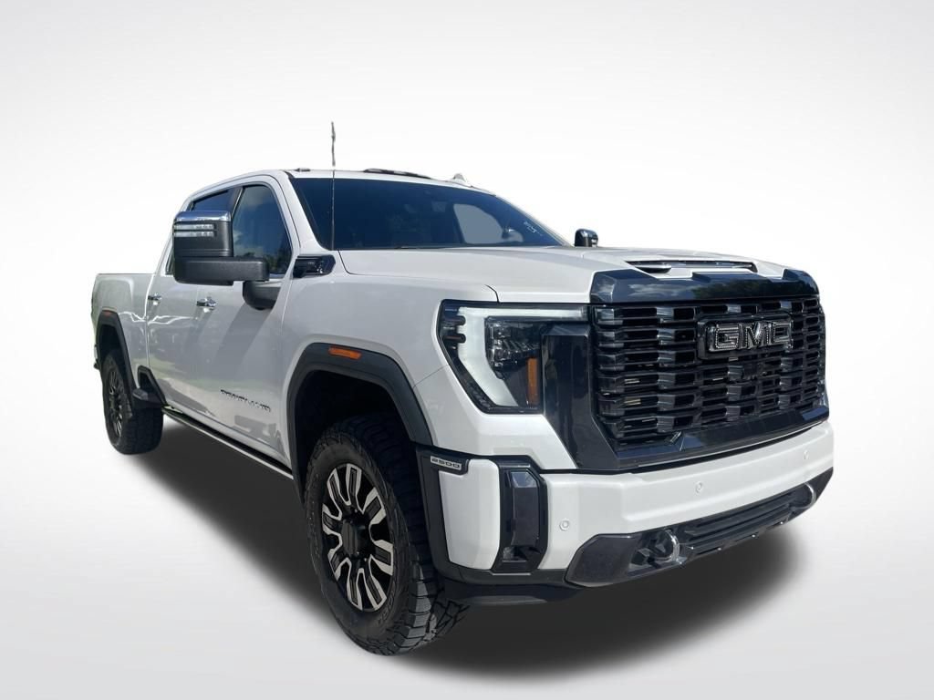 Used 2024 GMC Sierra 2500 Denali Ultimate AWD/4WD image 2