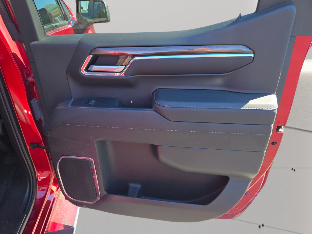Certified 2023 Chevrolet Silverado 1500 RST AWD/4WD image 10