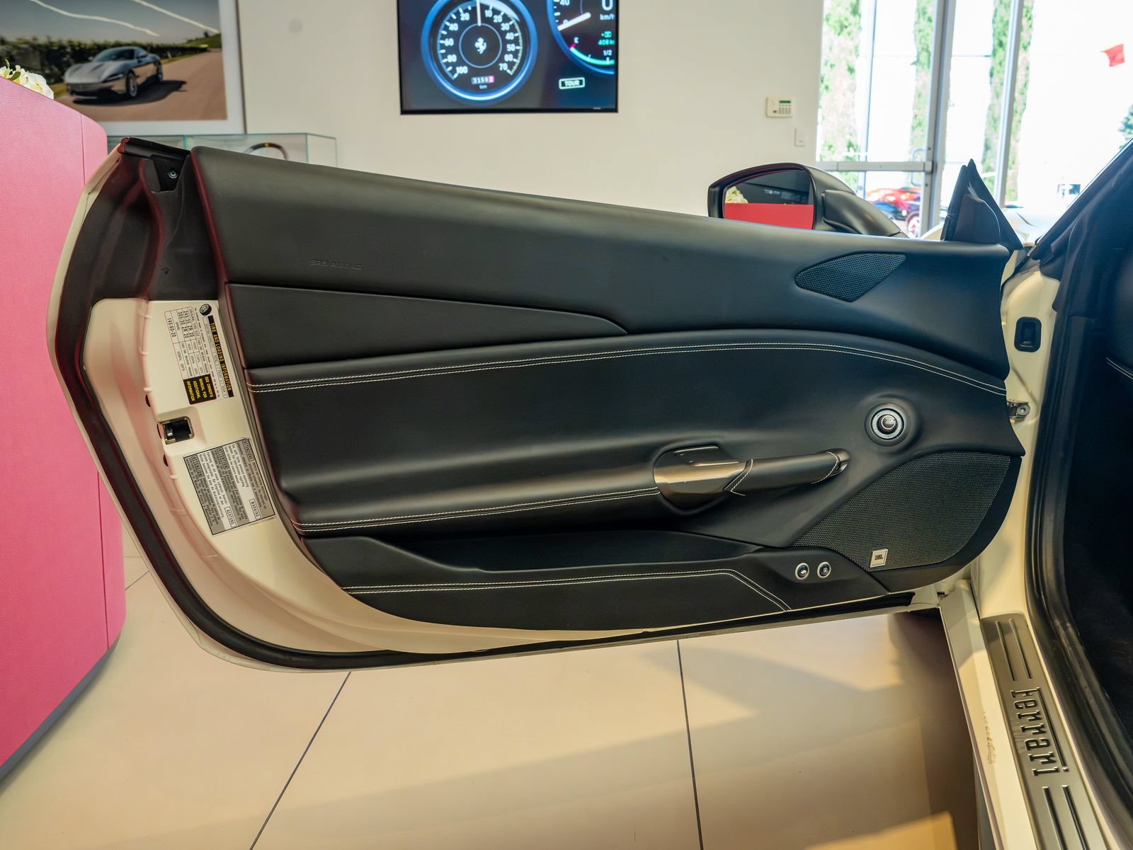 Certified 2016 Ferrari 488 GTB RWD image 8