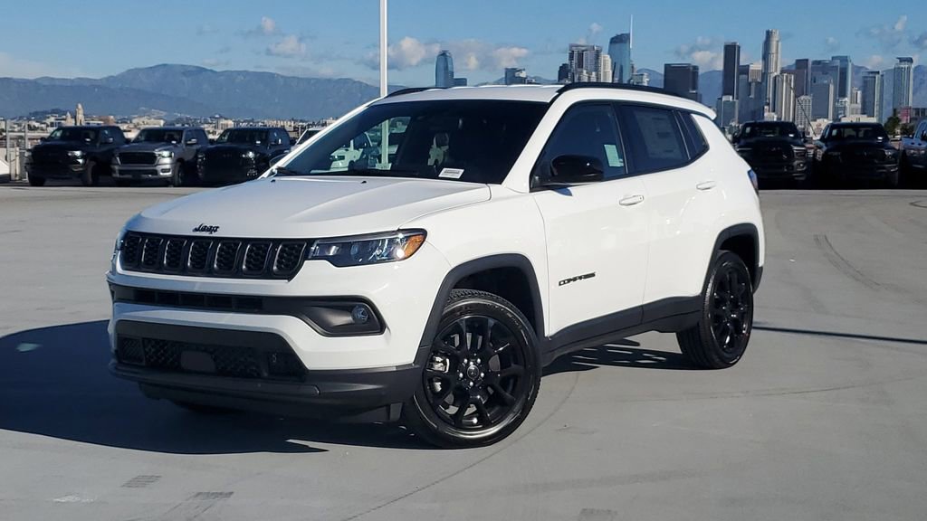 New 2026 Jeep Compass Latitude image 32