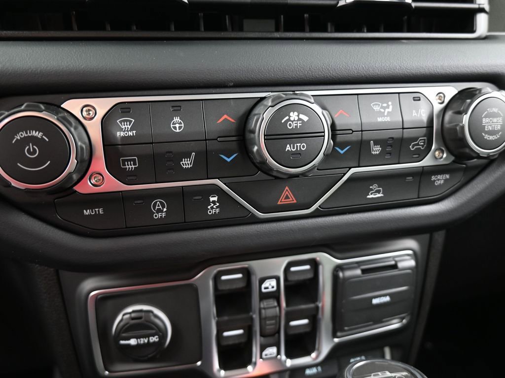 New 2026 Jeep Gladiator Mojave image 17