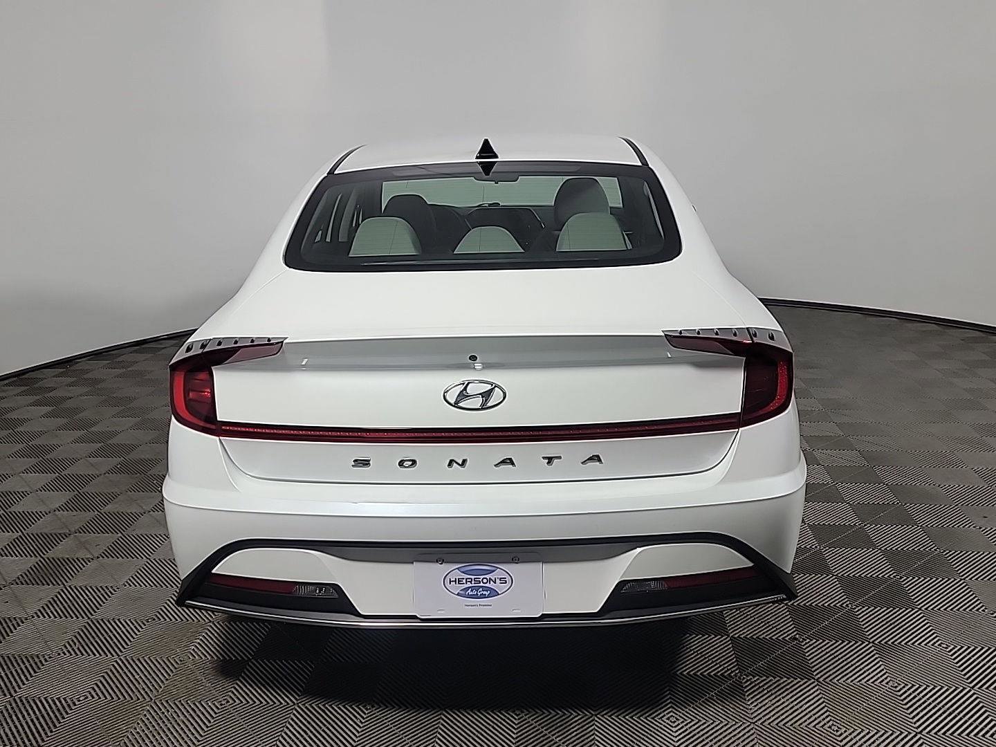 Used 2022 Hyundai Sonata SE image 5