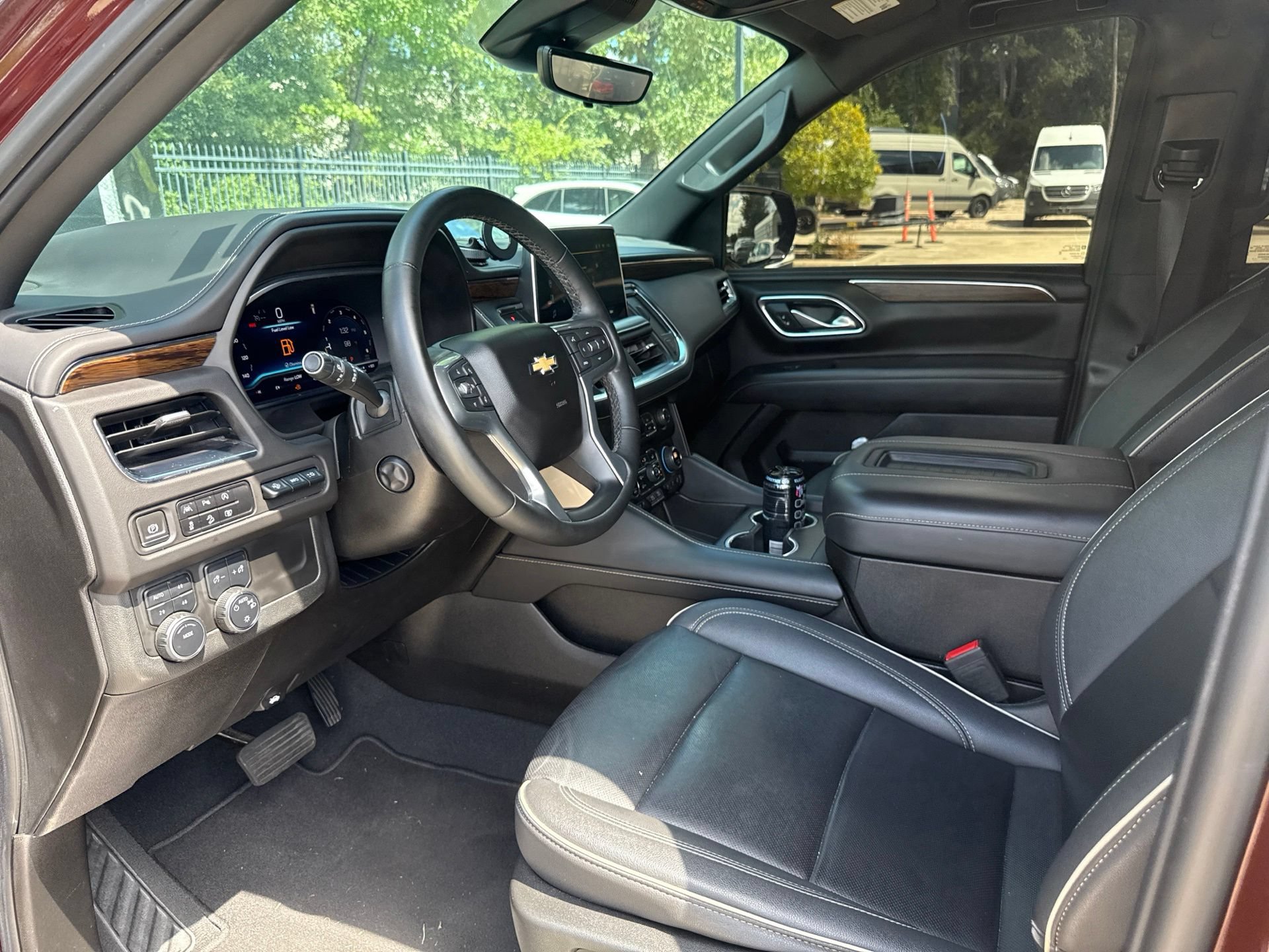 Used 2023 Chevrolet Tahoe Premier AWD/4WD image 9