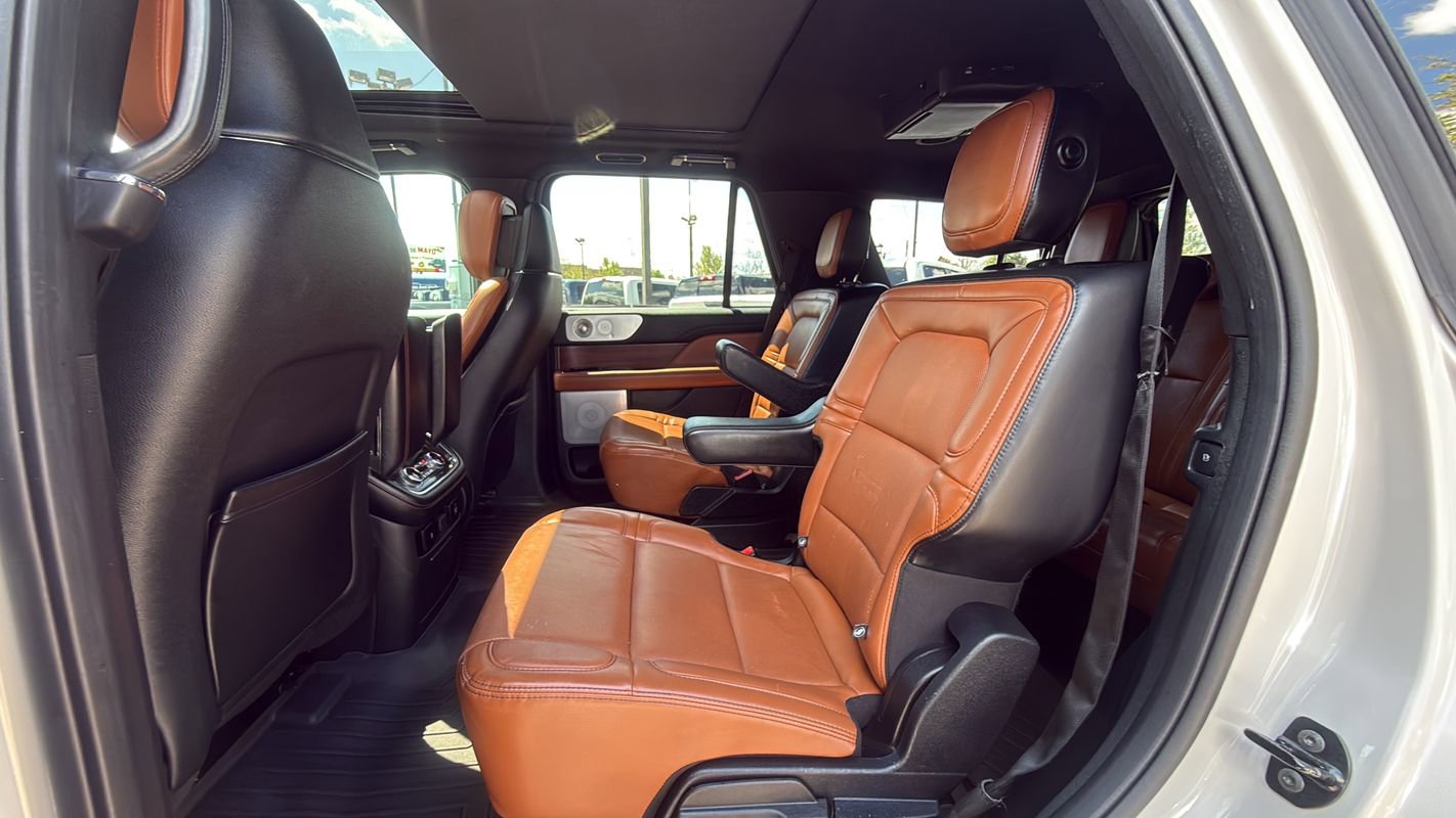 Used 2020 Lincoln Navigator Reserve w/ Equipment Group 208A Reserve AWD/4WD image 23