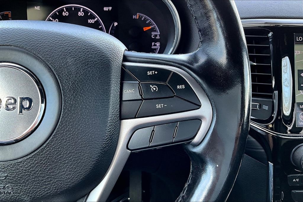 Used 2021 Jeep Grand Cherokee Laredo X image 21