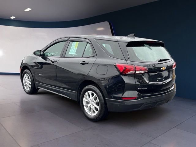Used 2024 Chevrolet Equinox LS w/ Driver Confidence II Package image 3