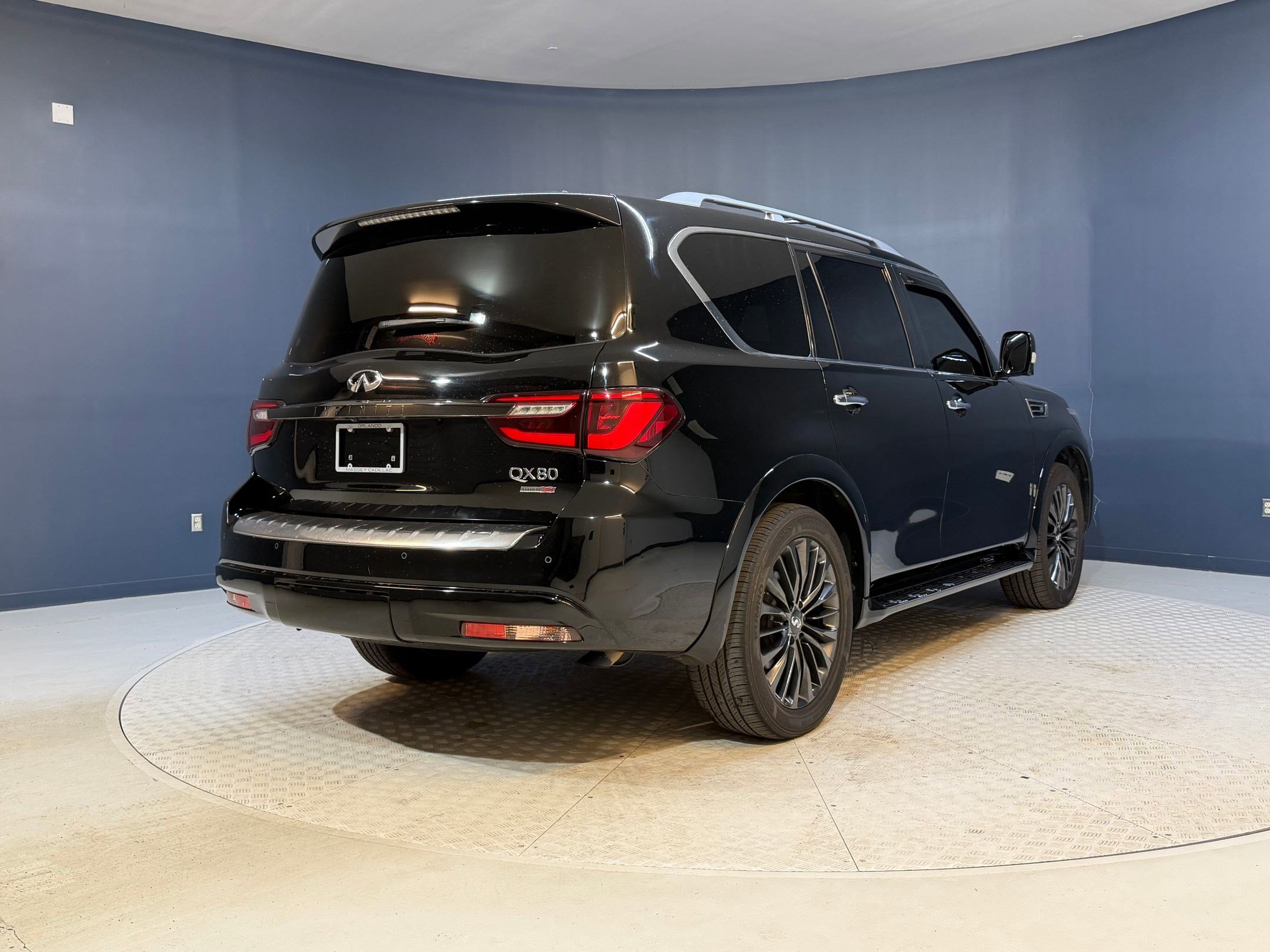 Used 2020 INFINITI QX80 Luxe w/ Edition 30 Package RWD image 9
