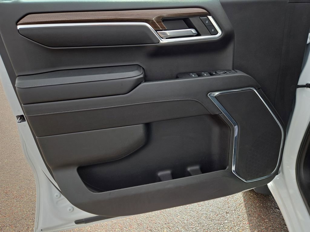 Used 2023 Chevrolet Silverado 1500 LT Trail Boss w/ Protection Package image 12