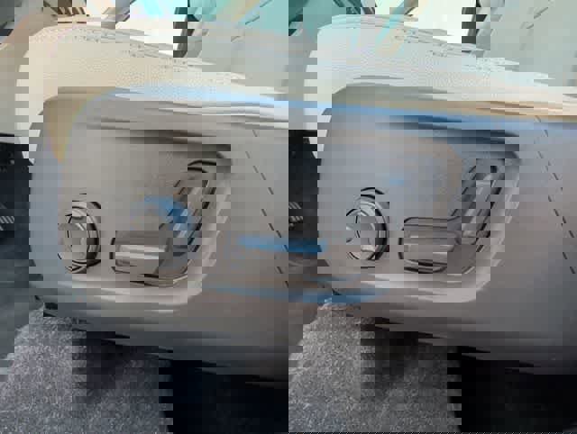 Used 2021 Volvo XC40 T5 Momentum w/ Protection Package Premier image 15