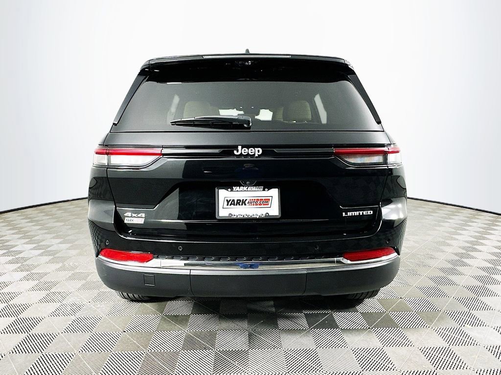 Certified 2025 Jeep Grand Cherokee Limited w/ Luxury Tech Group II image 10