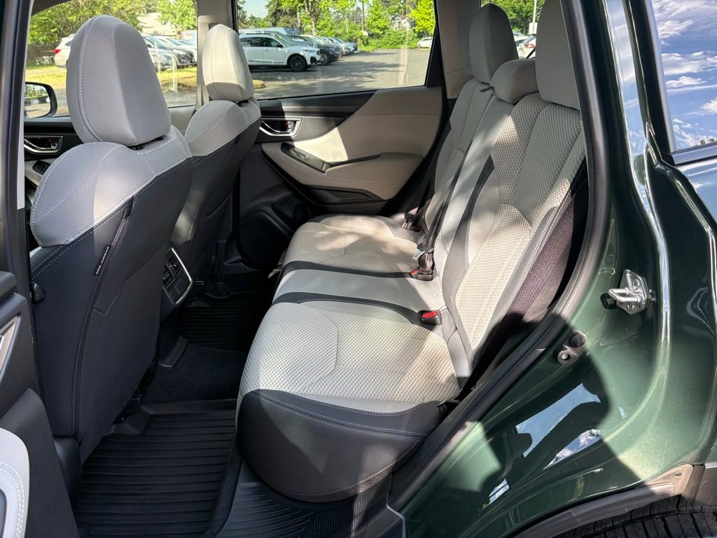 Used 2023 Subaru Forester Premium AWD/4WD image 13